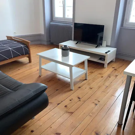 De La Republique Apartment
